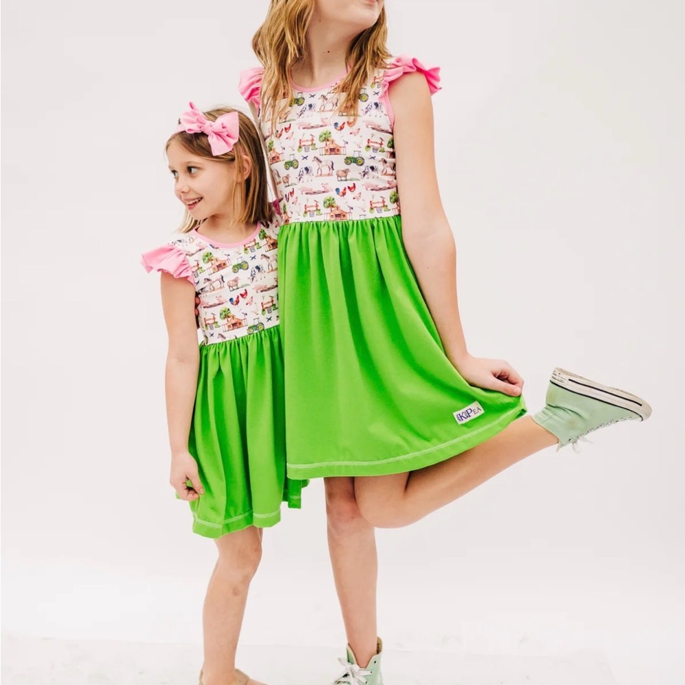 Kpea Flutter farm dress 12-18mon